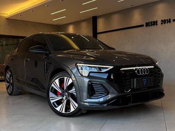 AUDI Q8 E-TRON 55 ELÉTRICO SPORTBACK PERFORMANCE BLACK QUATTRO AUDI Q8 E-TRON 55 ELÉTRICO SPORTBACK PERFORMANCE BLACK QUATTRO